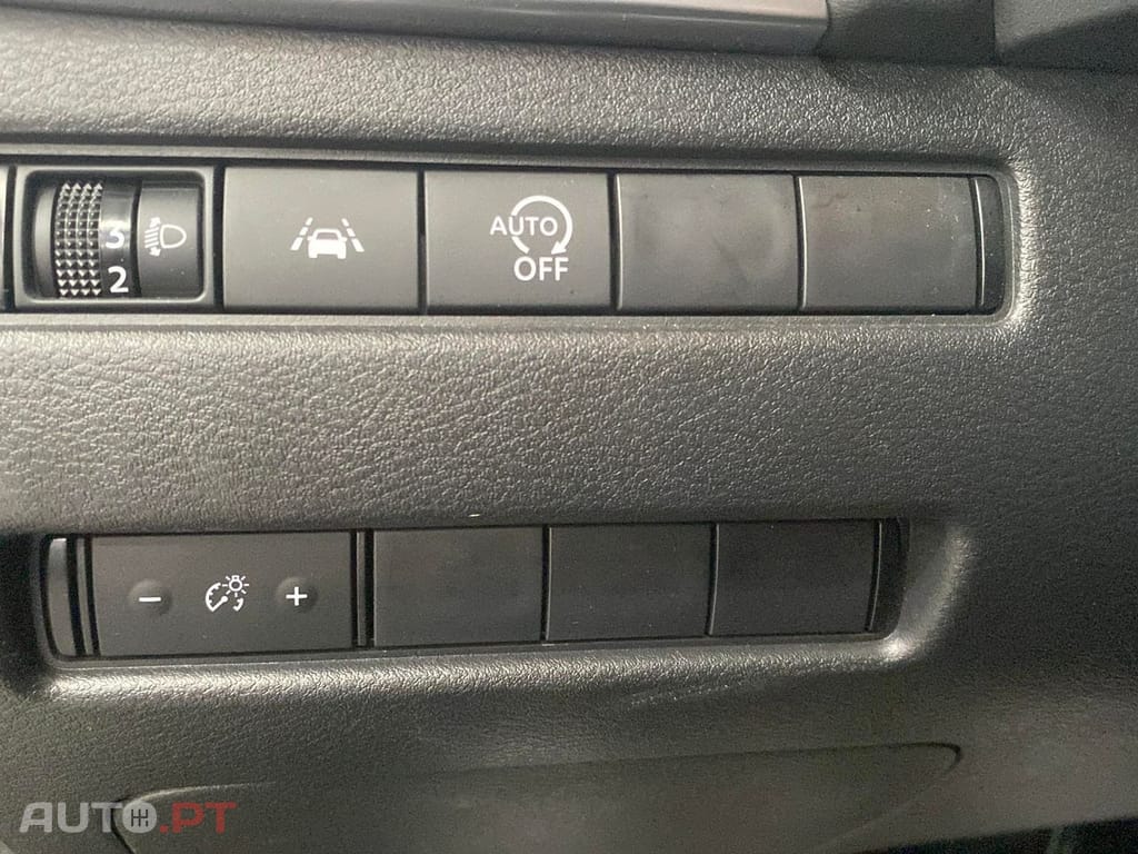 Nissan Qashqai 1.3 DIG-T N-Connecta LED