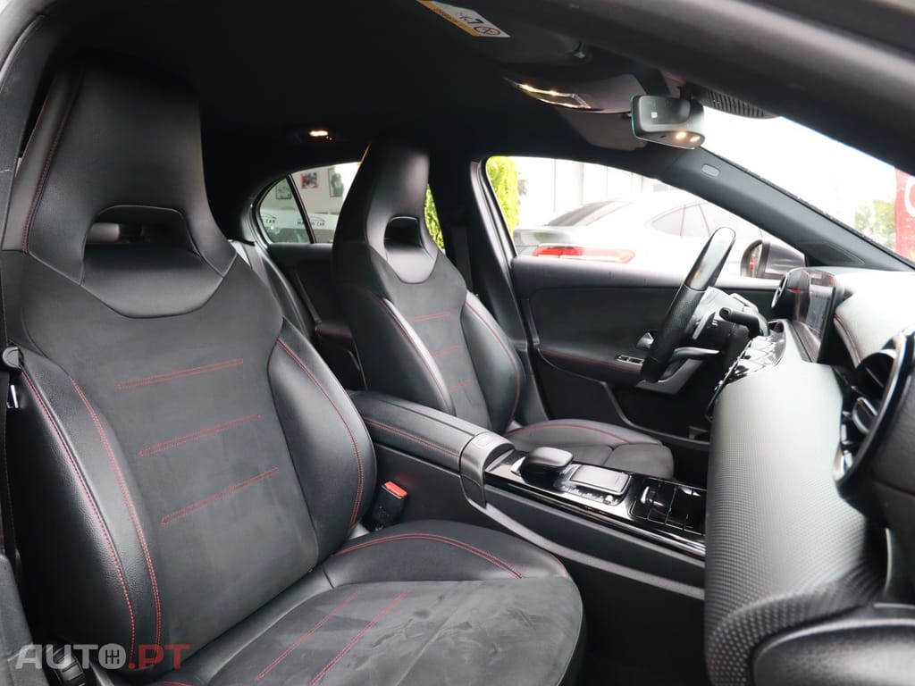 Mercedes-Benz A 250 e AMG Line