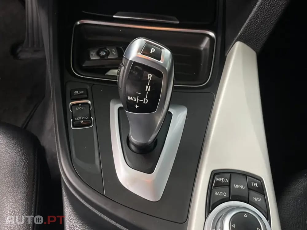 BMW 320 d Touring xDrive Pack M Auto