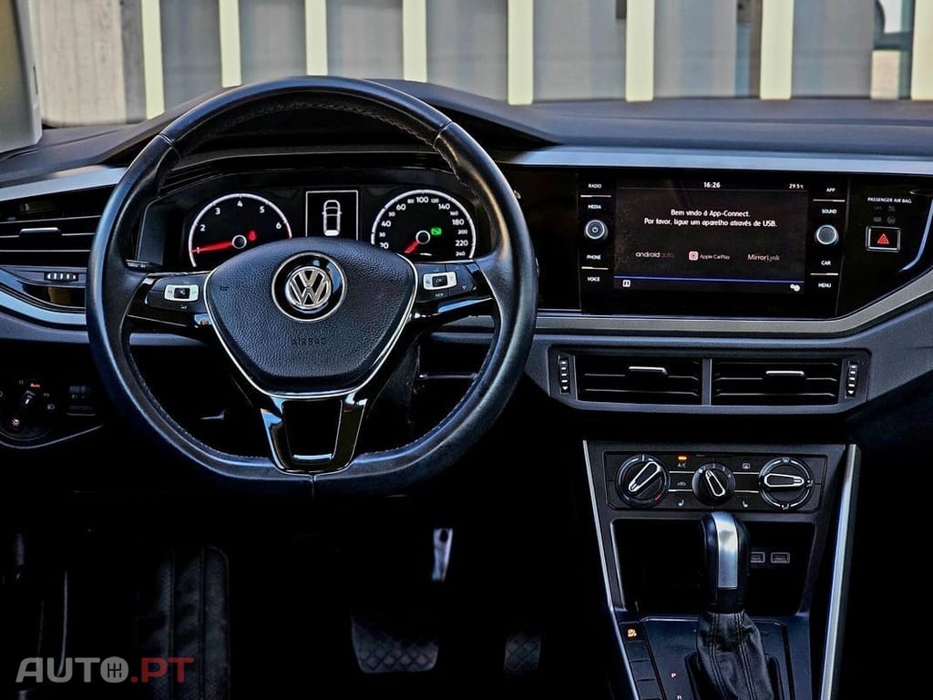 Volkswagen Polo 1.0 TSI Confortline DSG