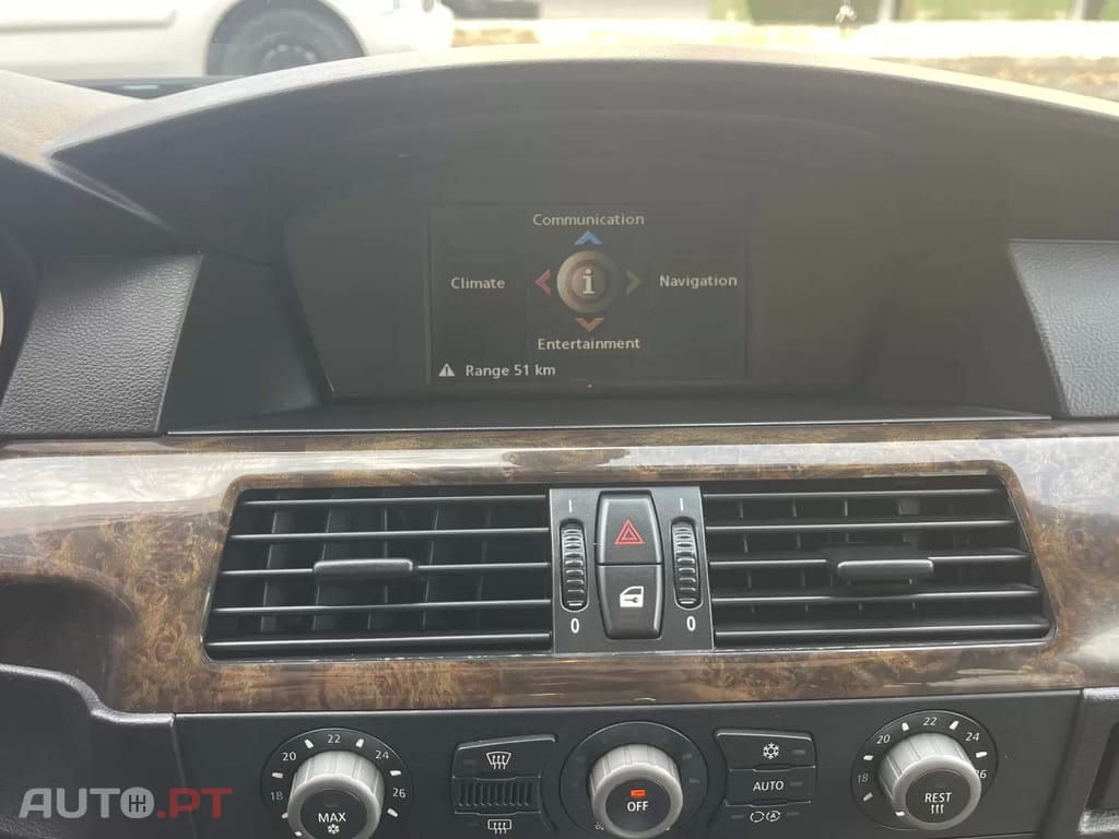 BMW 530 DA SPORT LOOK M (NACIONAL)