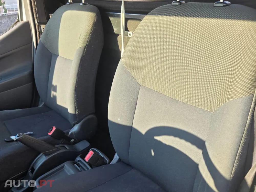 Nissan NV200 NV200 Caixa Hidralica