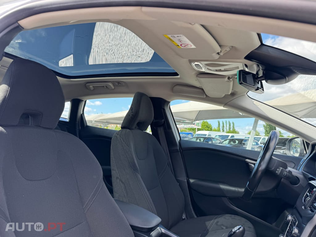 Volvo V40 1.6 D2 Kinetic