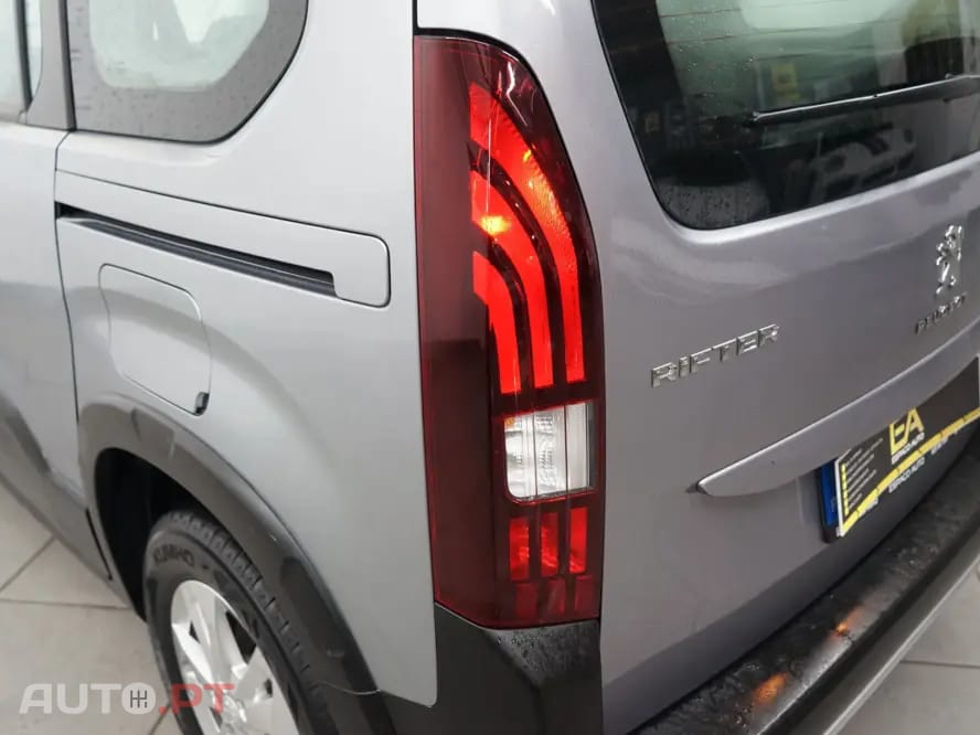 Peugeot Rifter 1.2 PureTech Allure