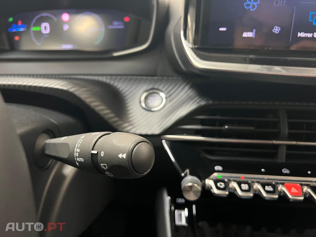 Peugeot E-208 51 kWh Allure