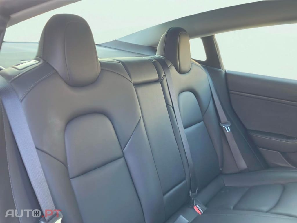 Tesla Model 3 Long-Range Dual Motor AWD