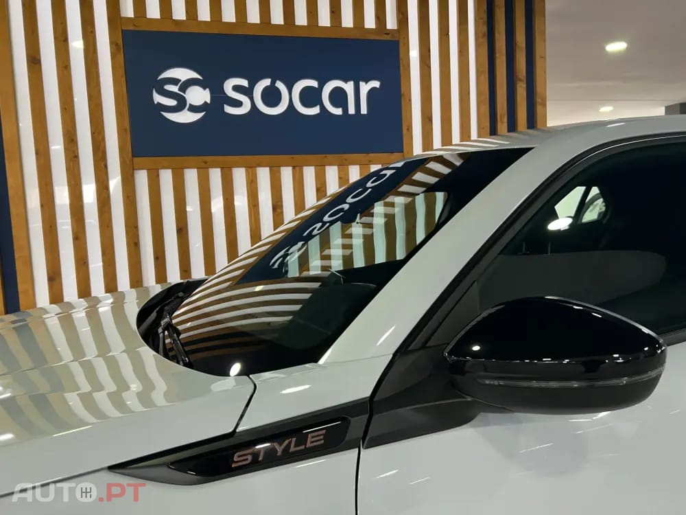 Peugeot 2008 1.2 PureTech Style — fotografia 4