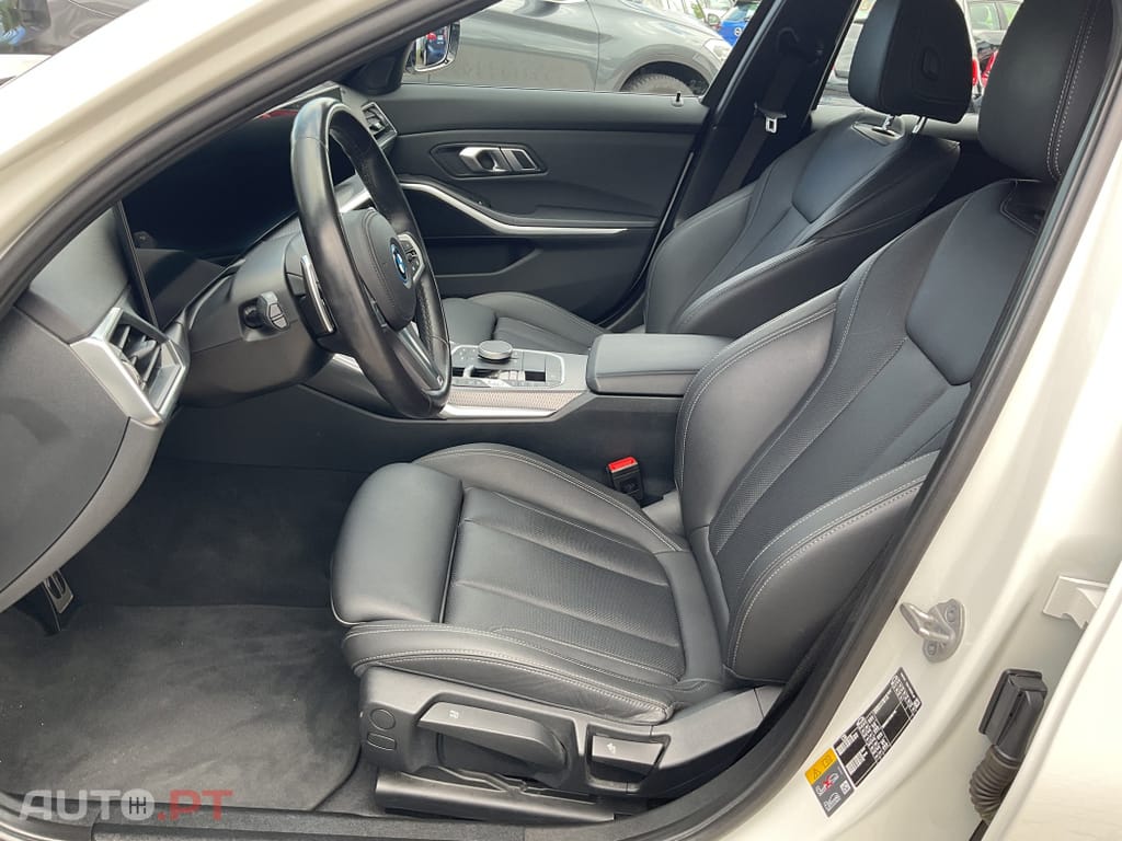 BMW 330 e Pack M Auto
