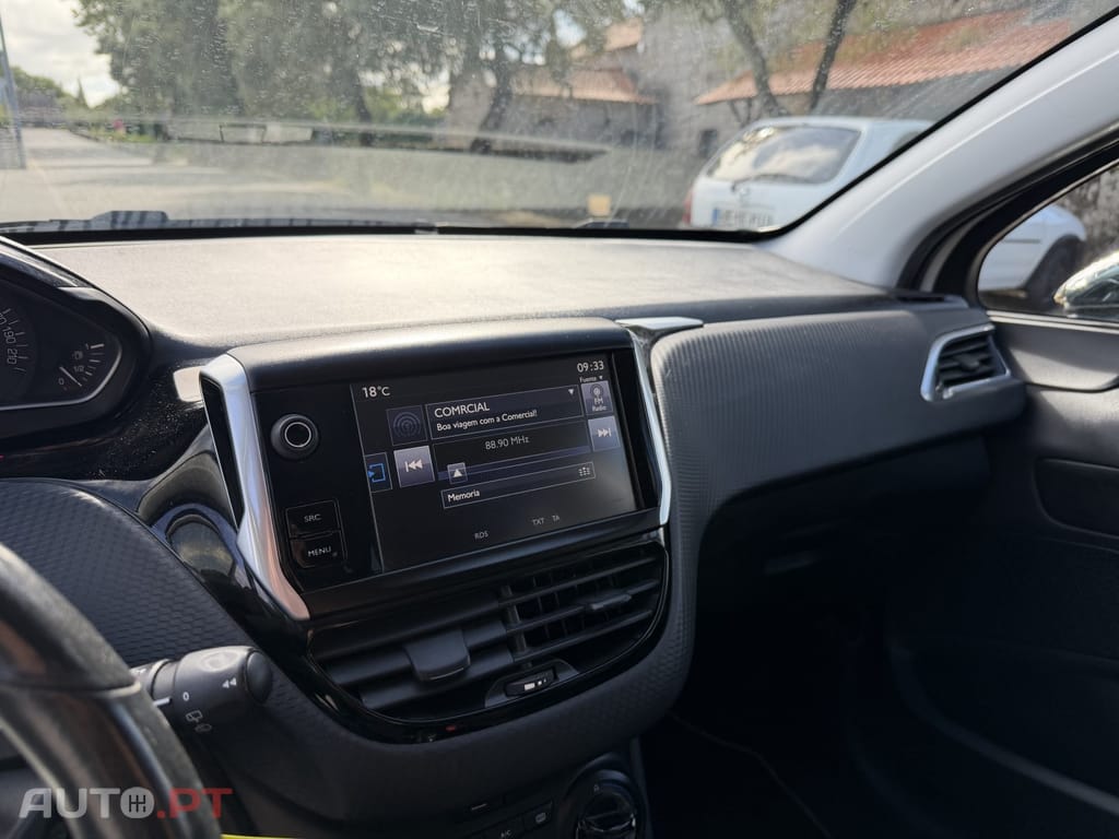 Peugeot 208 1.6 e-HDi Active