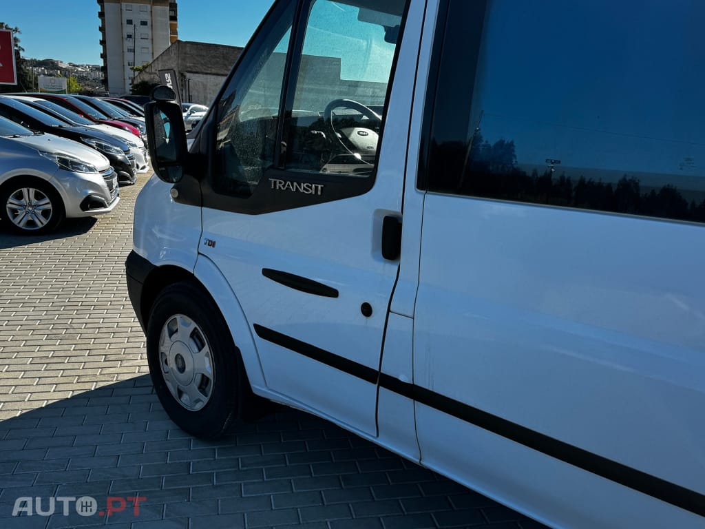 Ford Transit 330L 2.2 TDCi Trend Longa-T.Médio