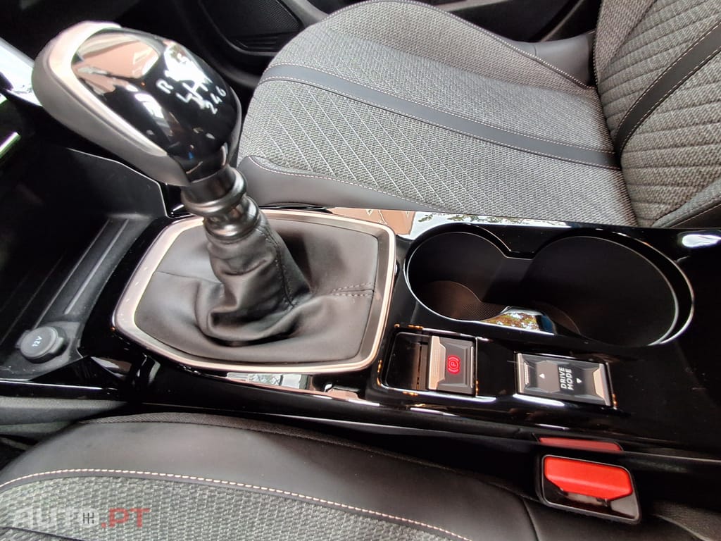 Peugeot 208 Allure