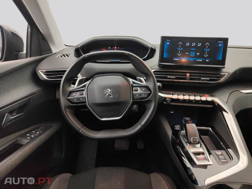 Peugeot 3008 1.5 BlueHDi Active Pack EAT8 I.V.A DEDUTÍVEL 