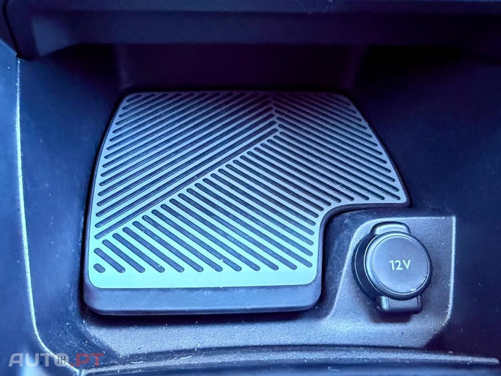 Citroen C4 1.2 PureTech Shine Pack EAT8