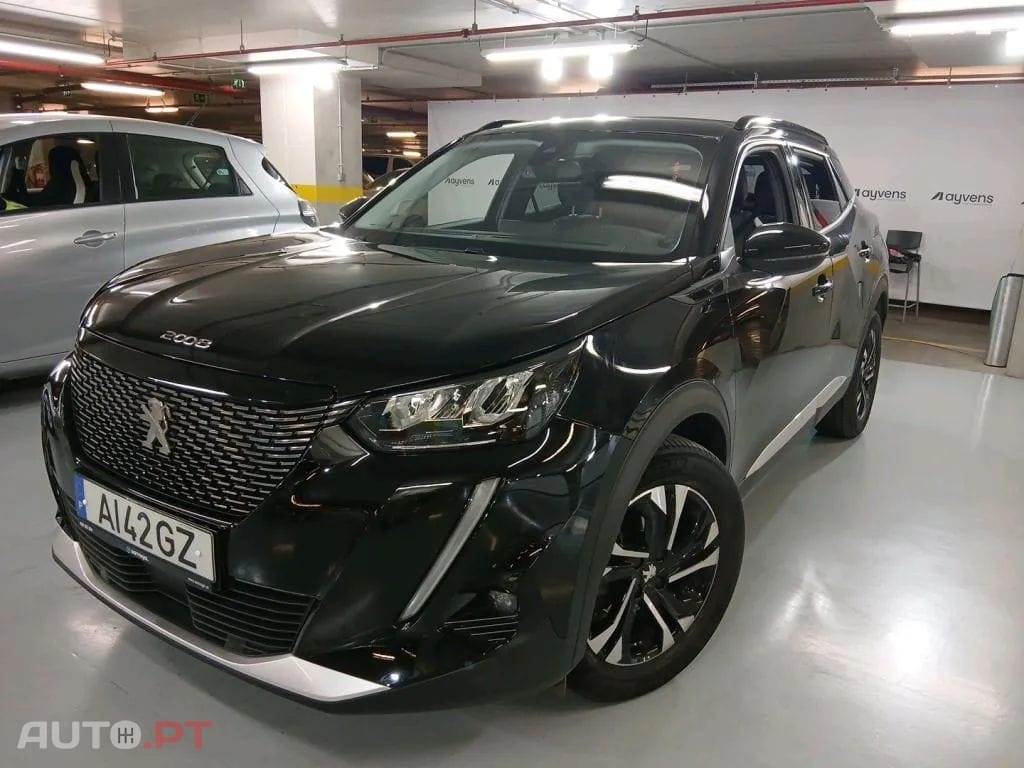 Peugeot 2008 1.5 BlueHDi Allure Pack
