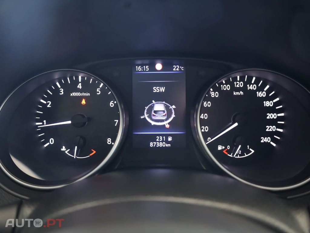 Nissan Qashqai 1.3 DIG-T N-Connecta J18 Led