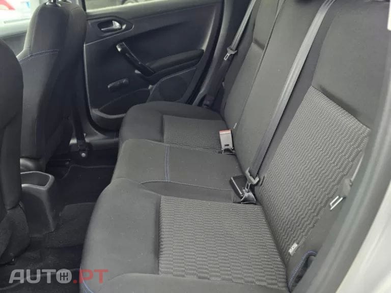Peugeot 208 1.2 PureTech Style