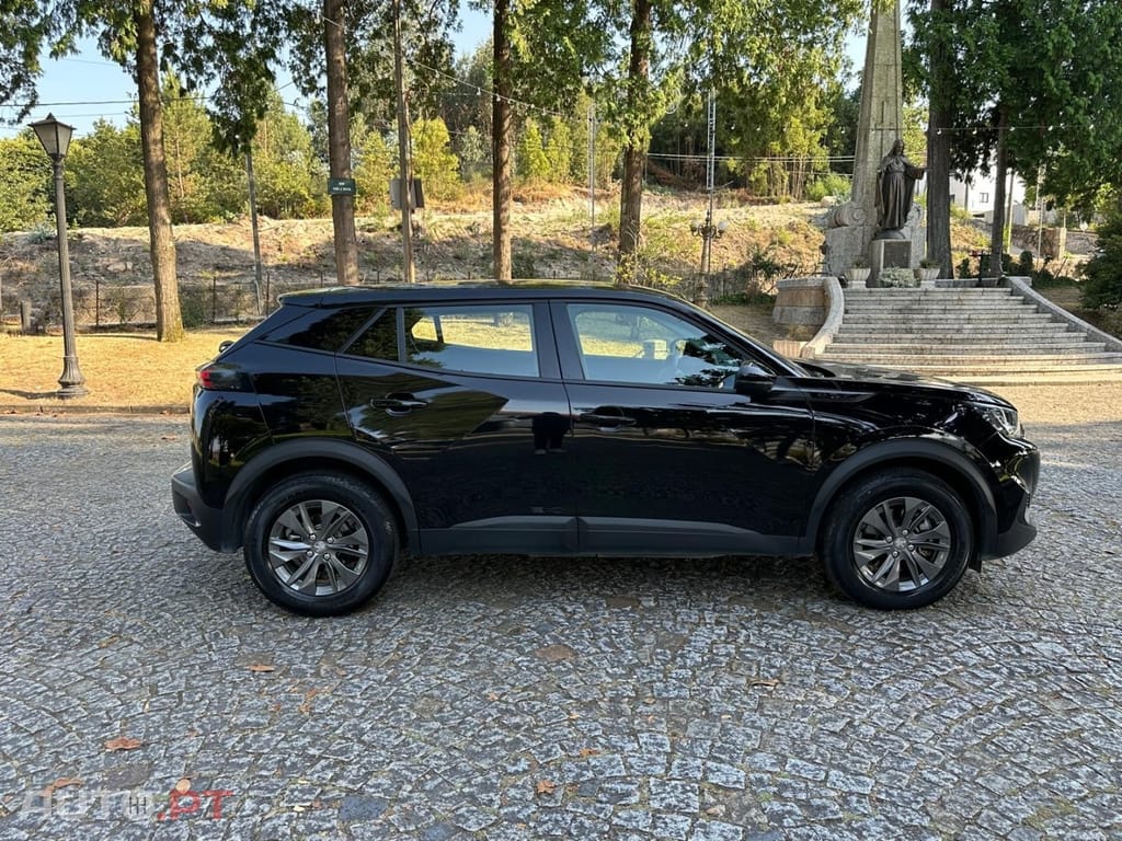 Peugeot E-2008 50 kWh Active Pack