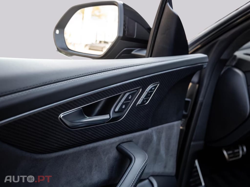 Audi Q8 60 TFSI e I.V.A DEDUTIVEL 