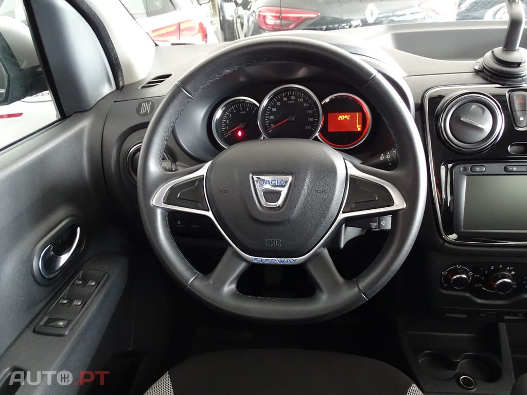 Dacia Lodgy 1.5 Blue dCi Stepway 7L
