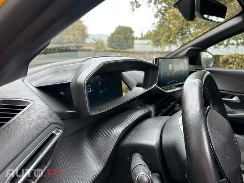 Peugeot E-208 50 kWh GT Pack