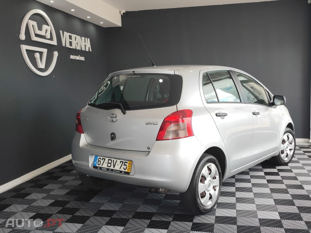 Toyota Yaris 1.0 VVT-i