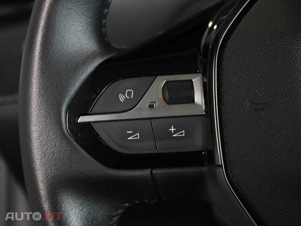 Peugeot E-208 50 kWh Active Pack