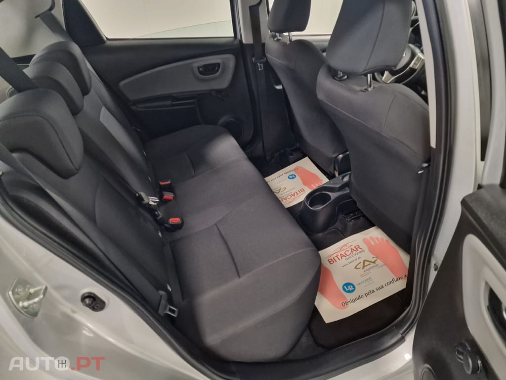 Toyota Yaris 1.0 VVT-I ACTIVE