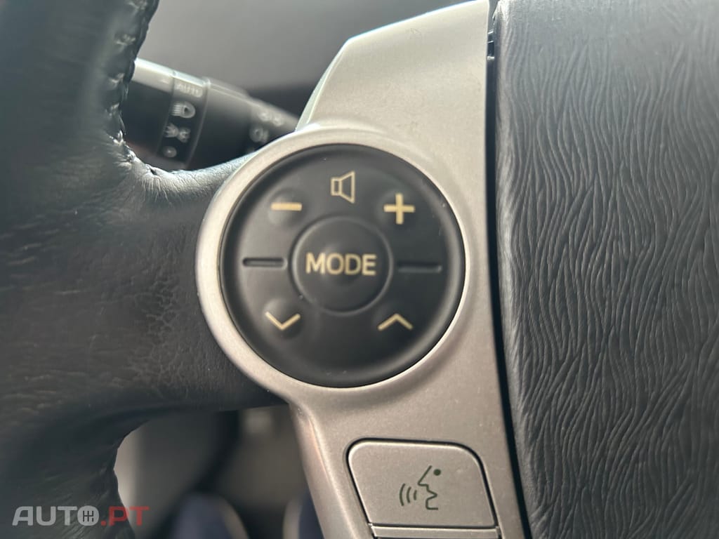 Toyota Prius 1.8 PREMIUM