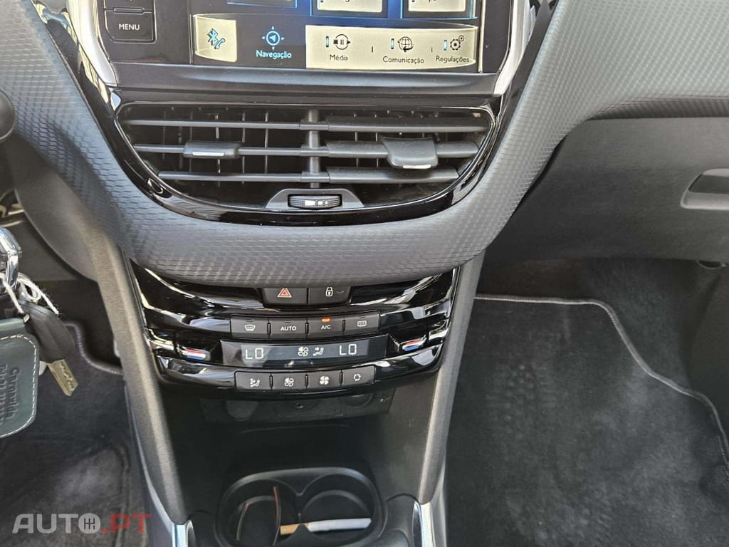 Peugeot 2008 1.2 PureTech Allure