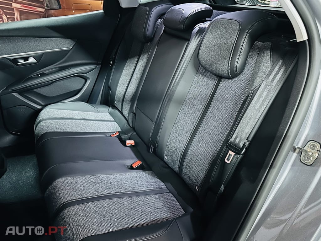 Peugeot 3008 1.2 PureTech Allure