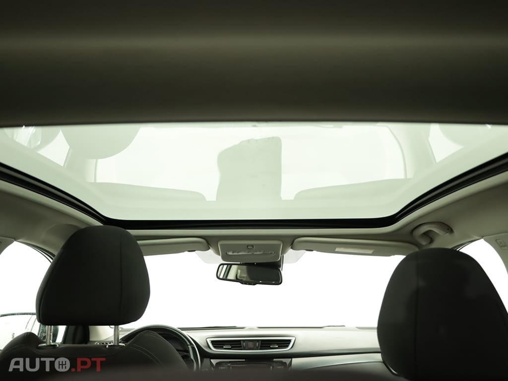 Nissan Qashqai Qashqai 1.3 DIG-T N-Connecta J18