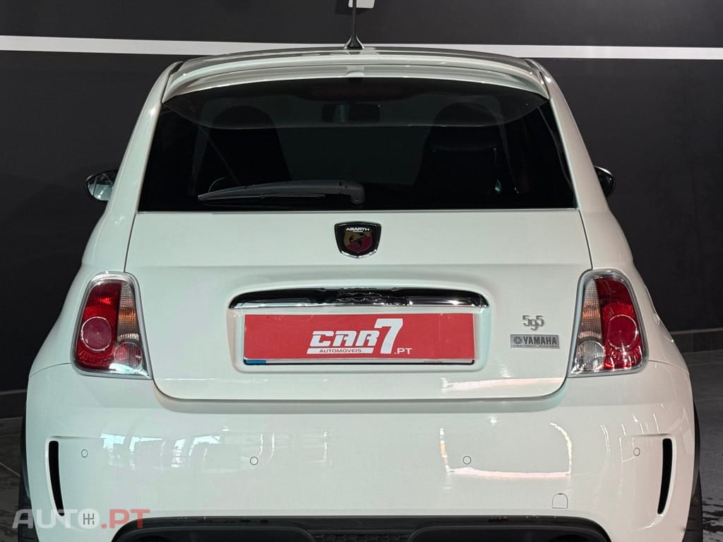 Abarth 595 Outro