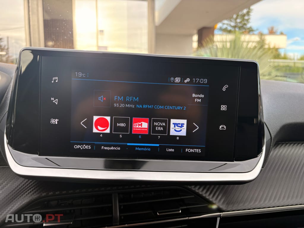 Peugeot 2008 1.5 BlueHDi Allure Pack