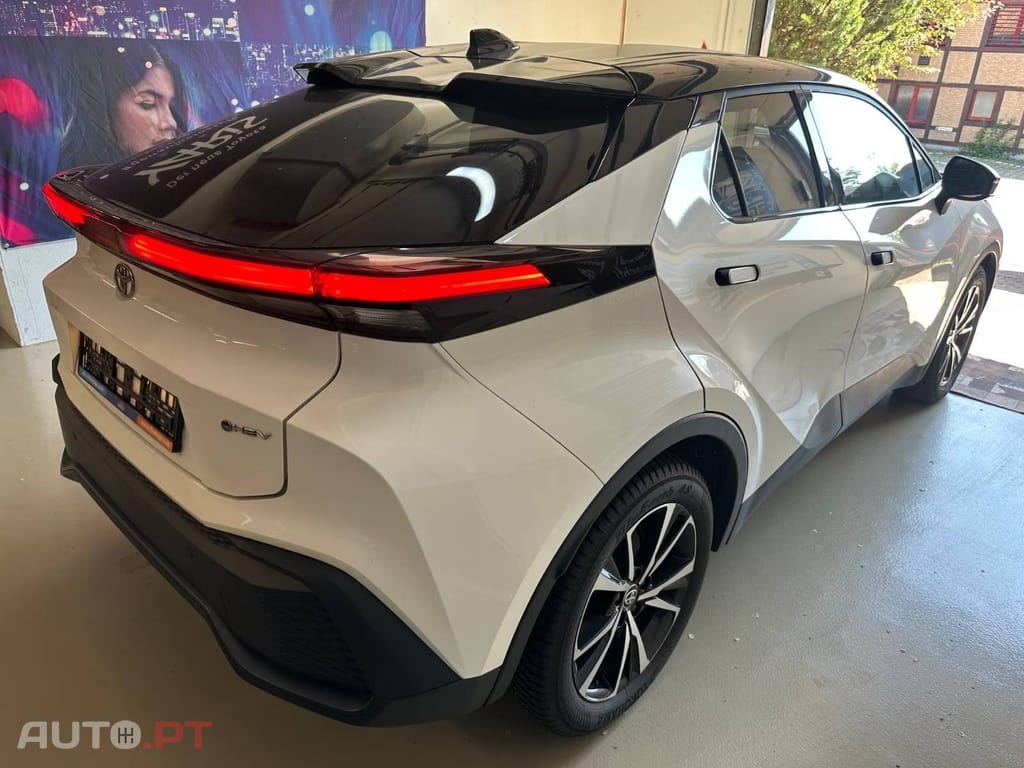 Toyota C-HR 1.8 Hybrid TeamPlayer