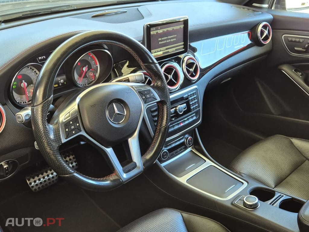 Mercedes-Benz CLA 220 CDI 7G-DCT AMG Line