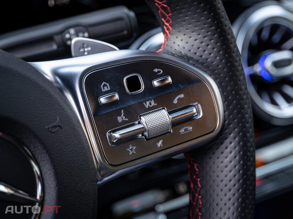 Mercedes-Benz GLA 250 e AMG Line