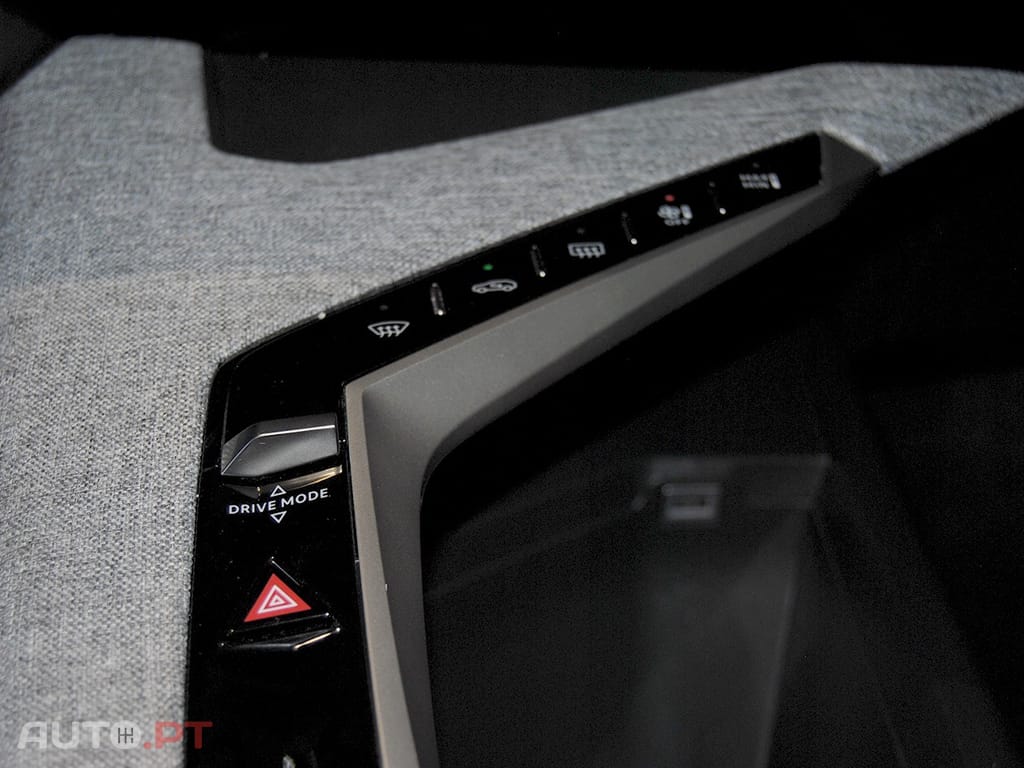 Peugeot 5008 1.2 Hybrid Allure e-DCS6