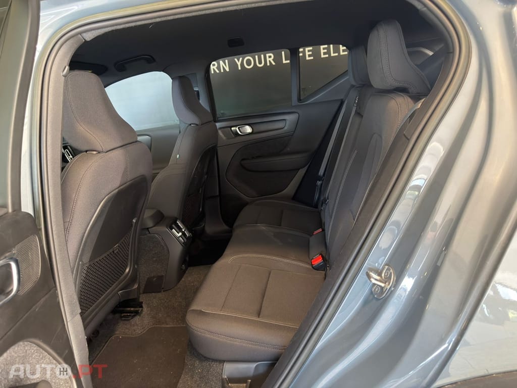 Volvo XC40 Recharge 69 kWh Single Motor Core