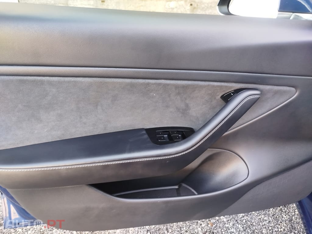 Tesla Model 3 Long Range Tração Integral