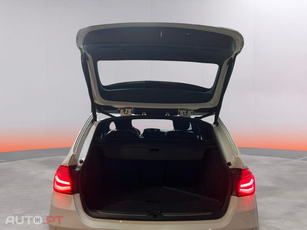 BMW 318 318 d Touring Pack M