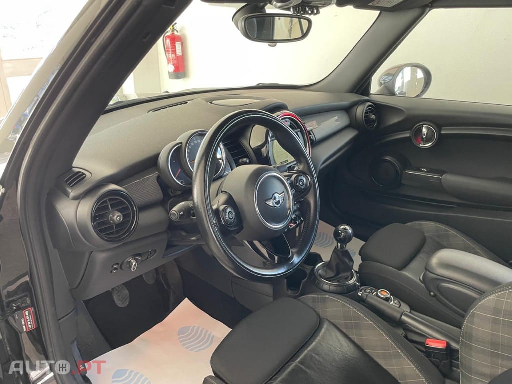 MINI Cabrio Cooper D
