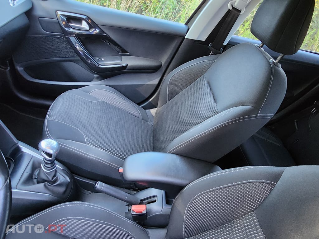 Peugeot 208 1.5 BlueHDi Allure