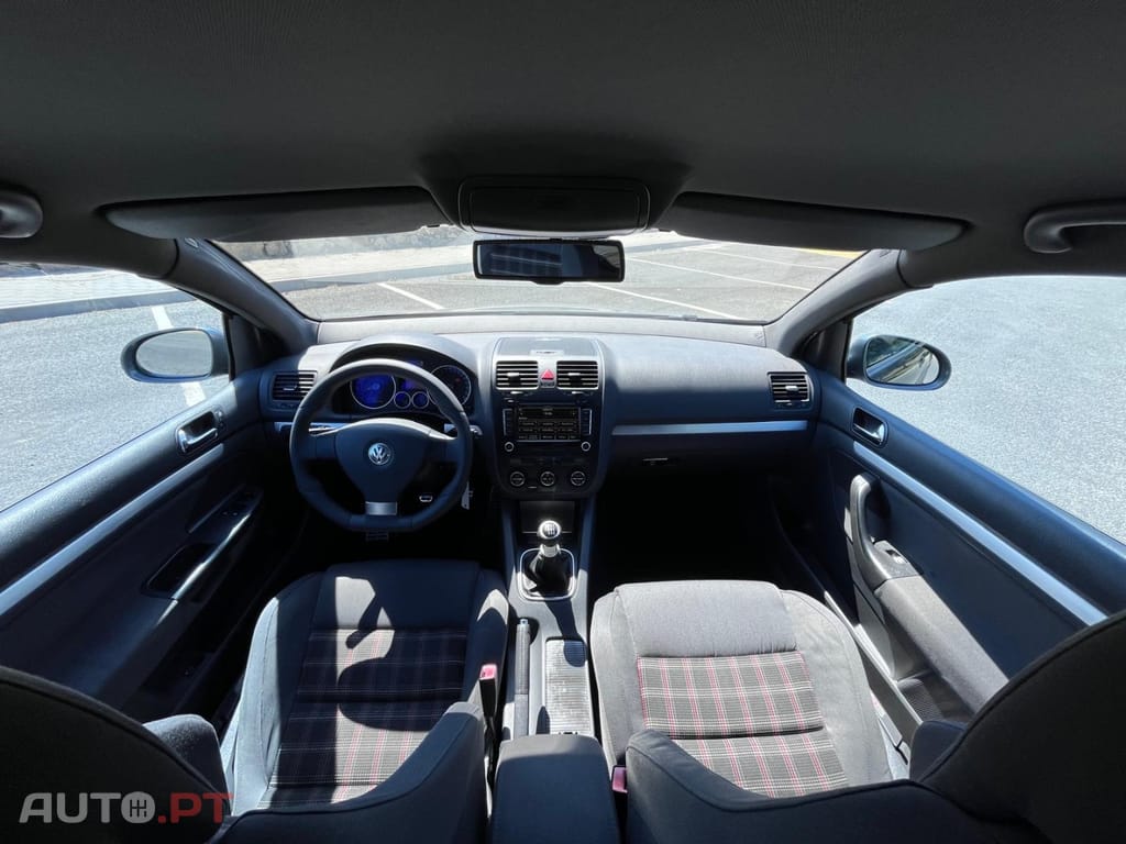 Volkswagen Golf 2.0 GTi