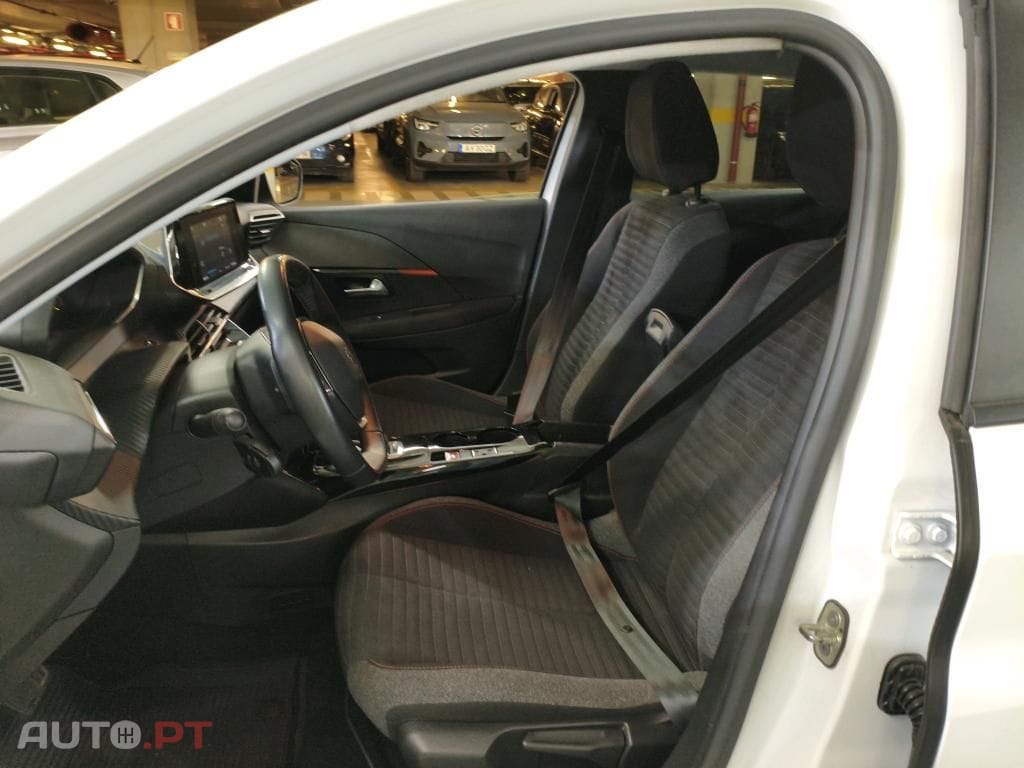 Peugeot E-208 50 kWh Active Pack