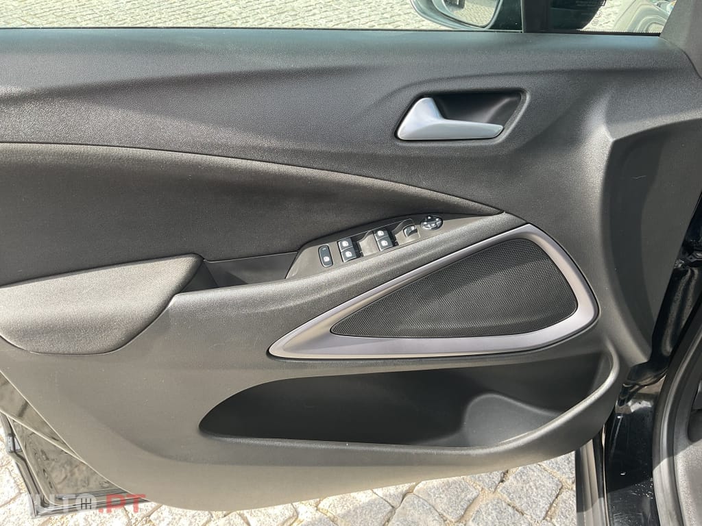 Opel Crossland X 1.2 Business Edition