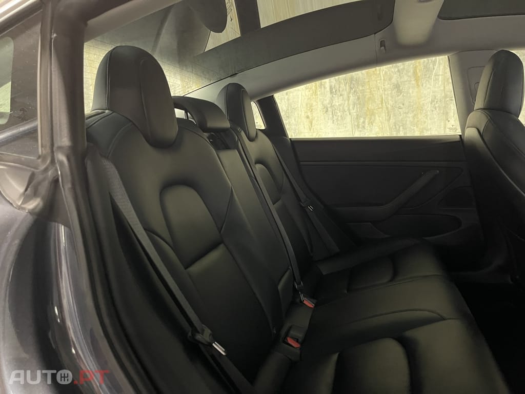 Tesla Model 3 Long-Range Dual Motor AWD