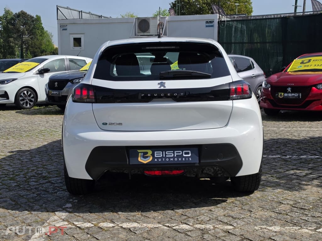 Peugeot E-208 50 kWh Active Pack