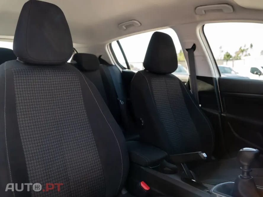 Peugeot 308 1.5 BlueHDi Business Line