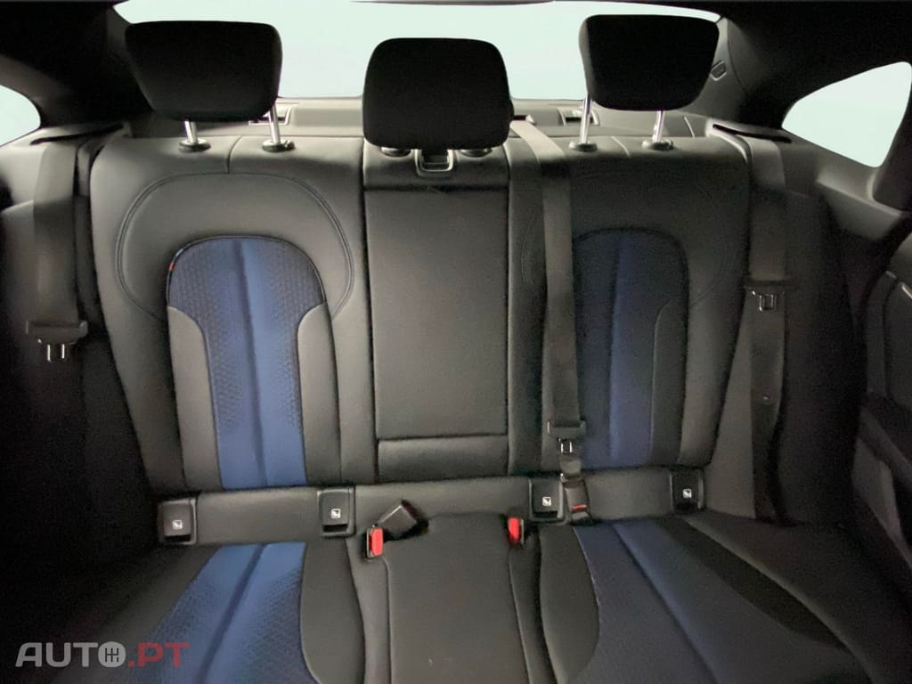 BMW 216 d Pack Desportivo M