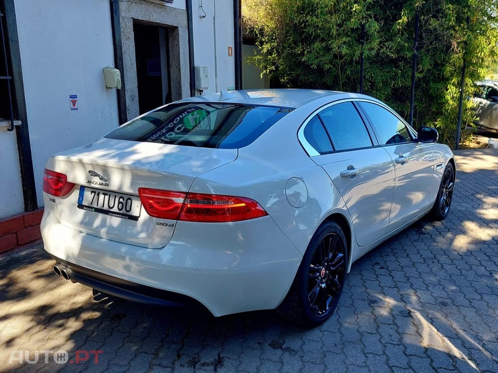 Jaguar XE 2.0 D Pure Aut.